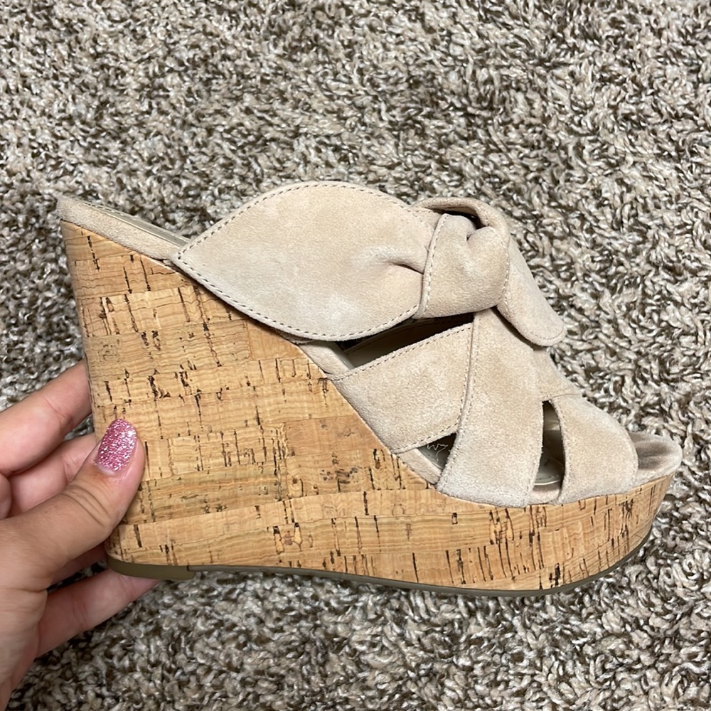 Marc Fisher wedges - size 7.5 - no damages